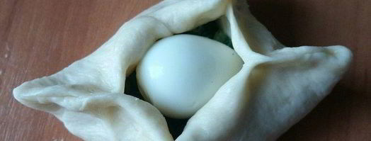 конвертики с перепелиным яйцом и зеленью. Шаг 15