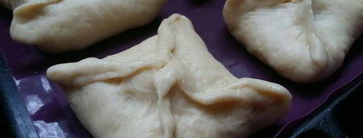 конвертики с перепелиным яйцом и зеленью. Шаг 17