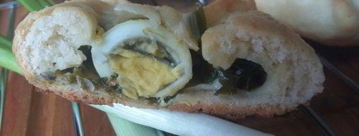 конвертики с перепелиным яйцом и зеленью. Шаг 19