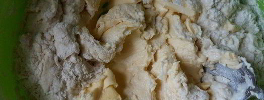 конвертики с перепелиным яйцом и зеленью. Шаг 3