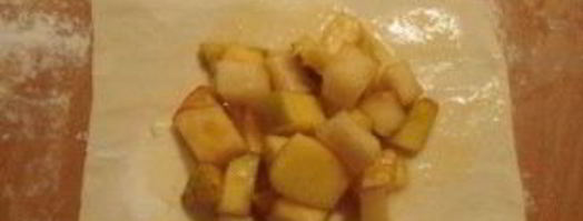 конвертики с яблоками. Шаг 3