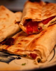 Лаваш с сулугуни и кинзой