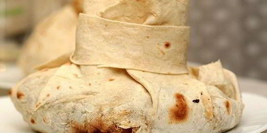 Мясо в армянском лаваше