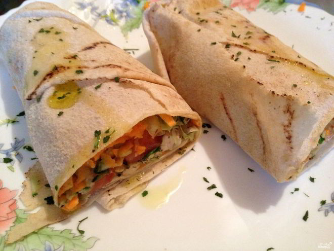 Рецепт ролла с курицей в лаваше