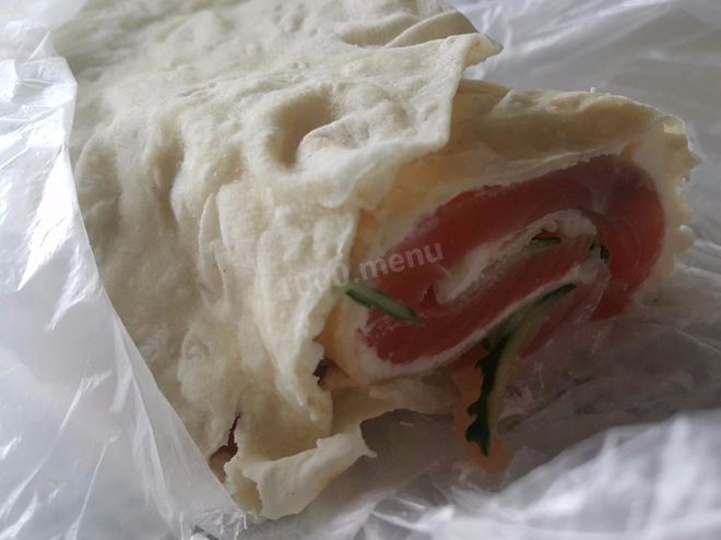 Рецепт рулета с рыбой в лаваше