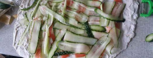 рулет с рыбой в лаваше. Шаг 2