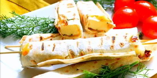 Сулугуни в лаваше