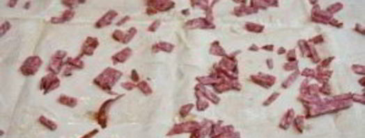 жареный лаваш с колбасой и сыром. Шаг 3