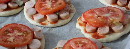 дрожжевые лепешки с сосисками. Шаг 3