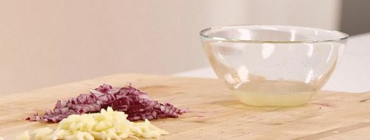 дзадзыки с горячими лепешками. Шаг 3