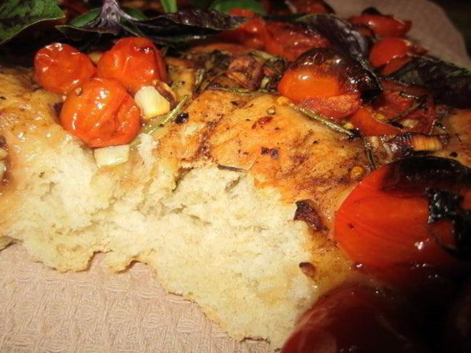 Рецепт фокаччи с бальзамическими помидорами