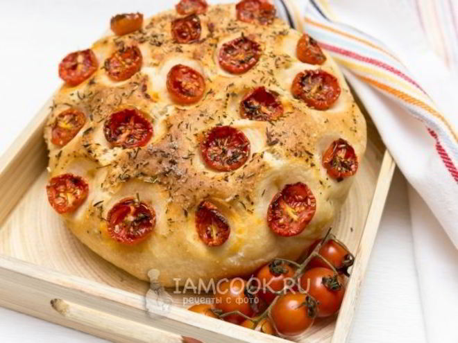 Рецепт фокаччи с черри и прованскими травами