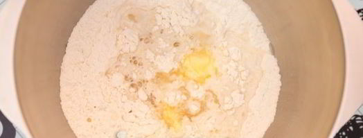 фокачча с черри и прованскими травами. Шаг 3