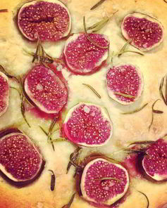 Фокачча с инжиром