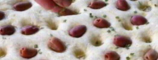 фокачча с маслинами и розмарином. Шаг 12