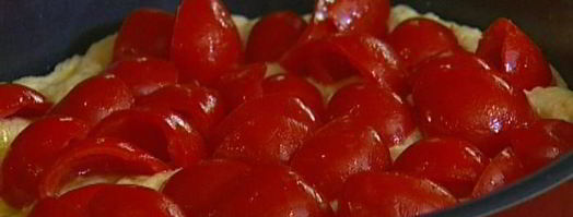 фокачча с помидорами и базиликом. Шаг 8