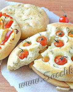 Фокачча с помидорами и перцем