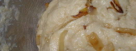 картофельная фокачча с жареным луком и маком. Шаг 7