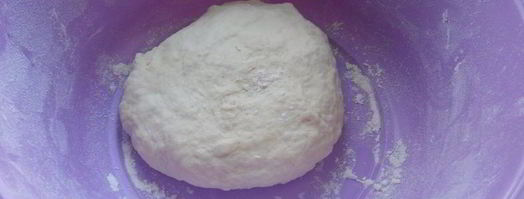 хрустящие лепешки с сыром фета и зеленью. Шаг 2