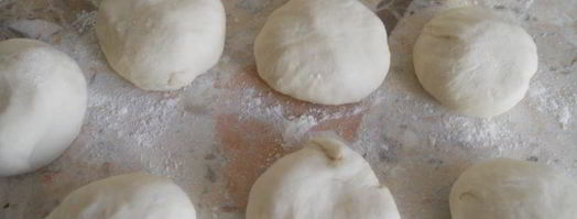 хрустящие лепешки с сыром фета и зеленью. Шаг 5