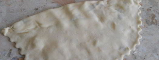 хрустящие лепешки с сыром фета и зеленью. Шаг 7