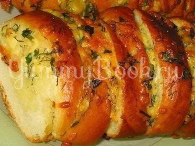 Рецепт хрустящего хлебушка пропитанного маслом, сыром и чесночком
