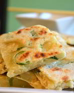 Китайская лепешка с луком