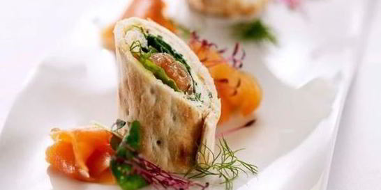 Копченая норвежская семга в лепешке