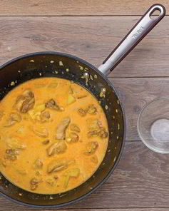 Курица карри с лепешками ротти