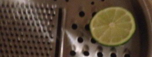 кусочки курицы в индийской лепешке с манго и лаймовой заправкой. Шаг 13