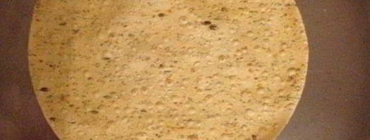 кусочки курицы в индийской лепешке с манго и лаймовой заправкой. Шаг 6