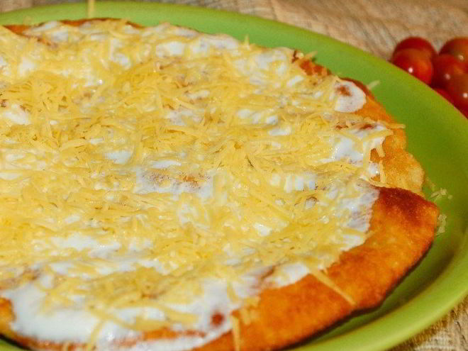 Рецепт лангоша — венгерской лепешки