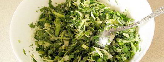 лавашевые лепешки из цельнозерновой муки с брынзой и зеленью. Шаг 3