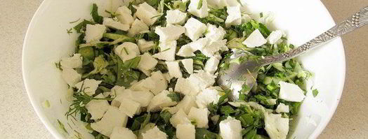 лавашевые лепешки из цельнозерновой муки с брынзой и зеленью. Шаг 4