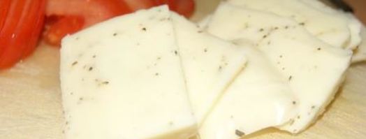 лепешки из творожного теста с помидором и моцареллой. Шаг 5