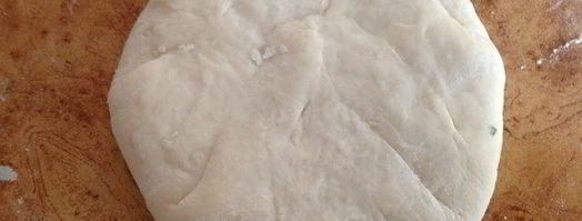 лепешки на минеральной воде с зеленью и сыром. Шаг 9