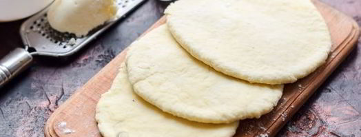 лепешки с адыгейским сыром на сковороде. Шаг 10