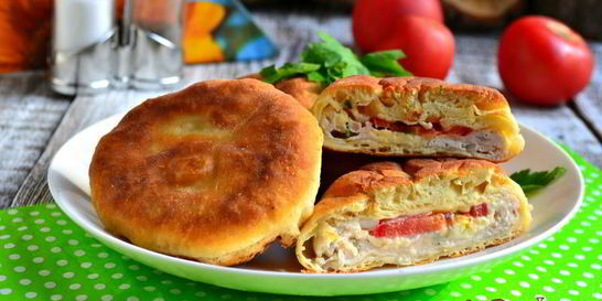 Лепешки с куриным фаршем и брынзой