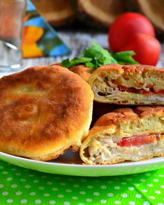 Лепешки с куриным фаршем и брынзой