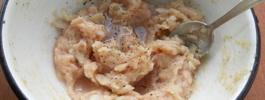 лепешки с куриным фаршем и брынзой. Шаг 6