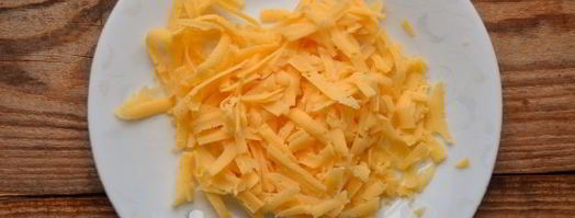 лепешки с сыром и колбасой на кефире. Шаг 5