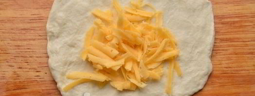 лепешки с сыром и колбасой на кефире. Шаг 8