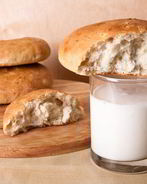 Луковые лепешки-булочки