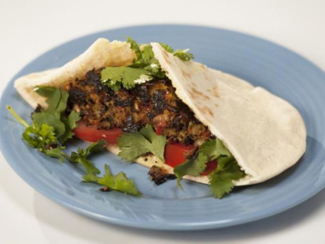 Рецепт питы с фасолевыми котлетами