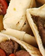 Пита с теплым салатом