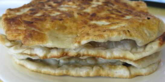 Слоеные лепешки с начинкой