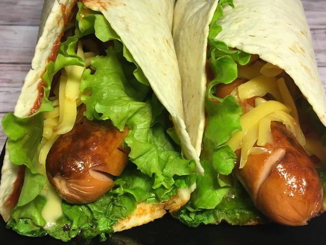 Рецепт сосисок в лепешках