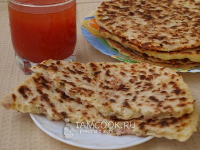 Рецепт сырных лепешек с ветчиной