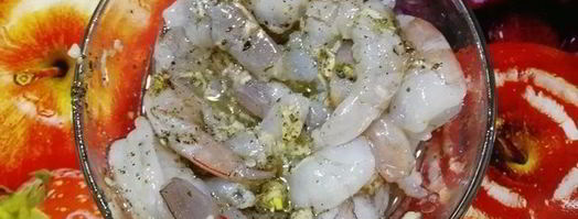 цельнозерновая лепешка с тунцом, креветками и перечным соусом. Шаг 15