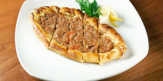 Турецкая лепешка с мясом